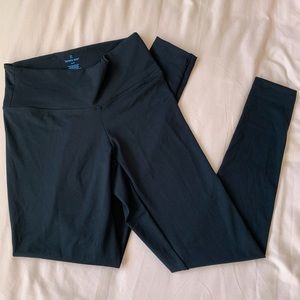 Tommy John - Go Anywhere Leggings in Black